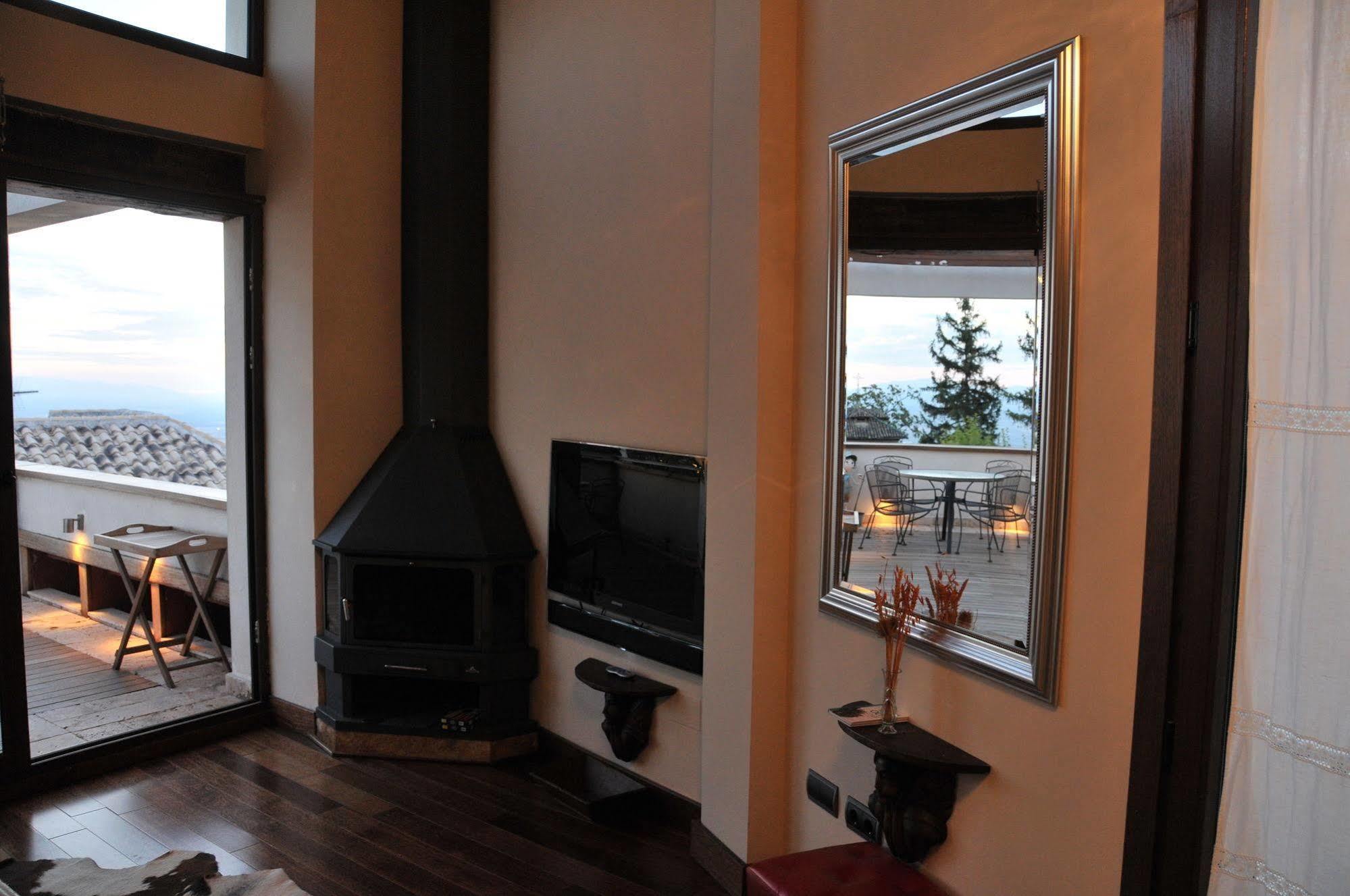 Apartamentos Turísticos Aguas de Viznar Víznar Exterior foto