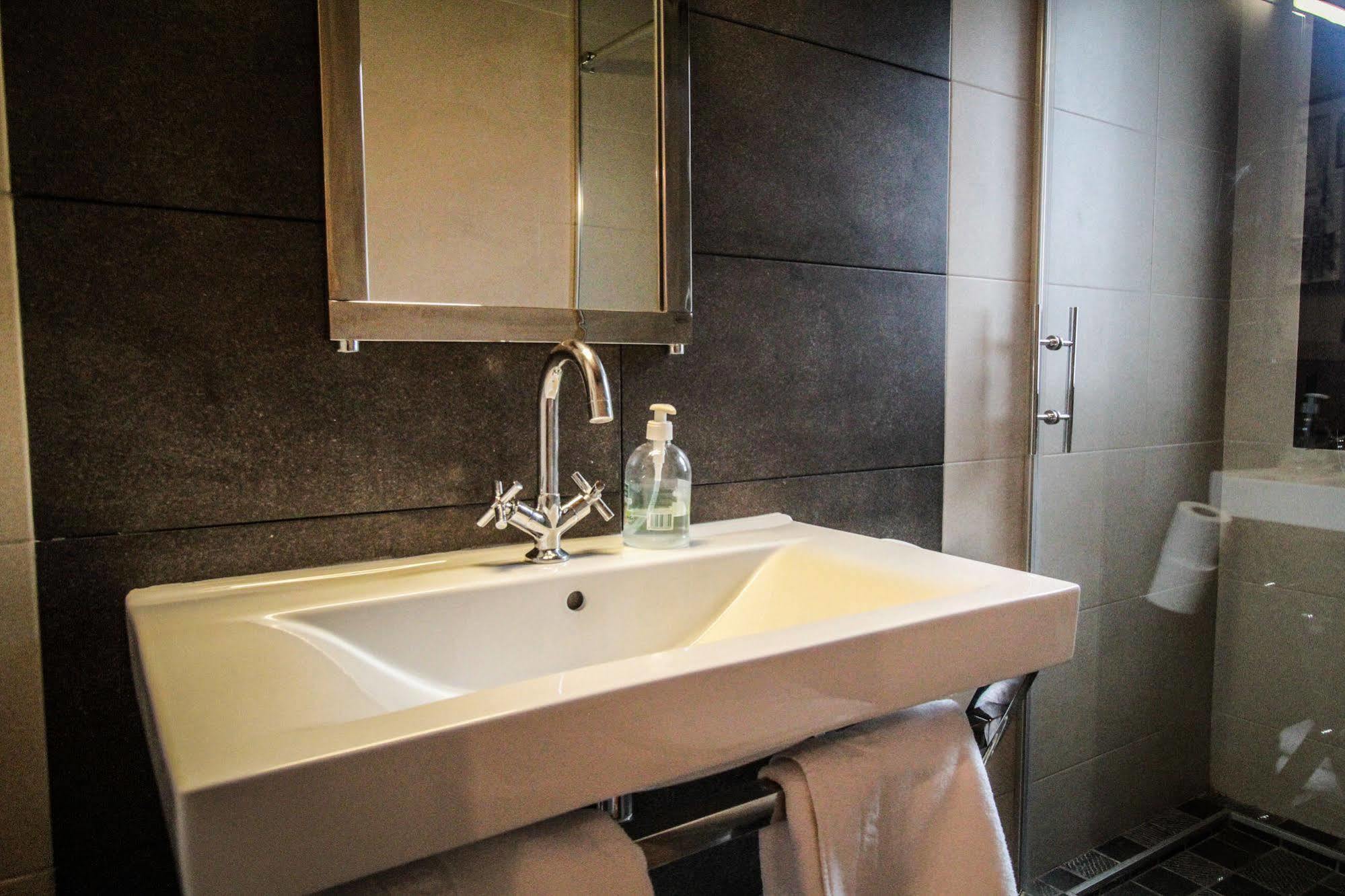 Apartamentos Turísticos Aguas de Viznar Víznar Exterior foto