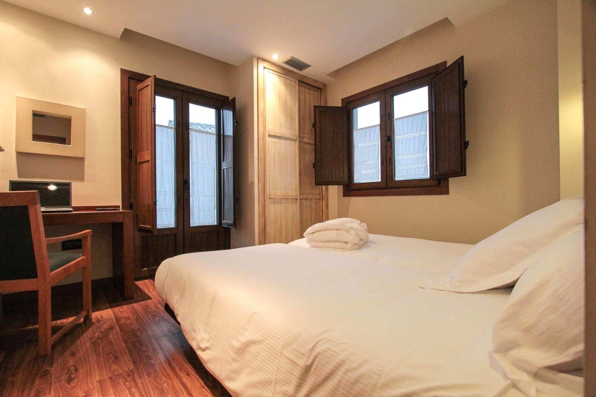 Apartamentos Turísticos Aguas de Viznar Víznar Exterior foto